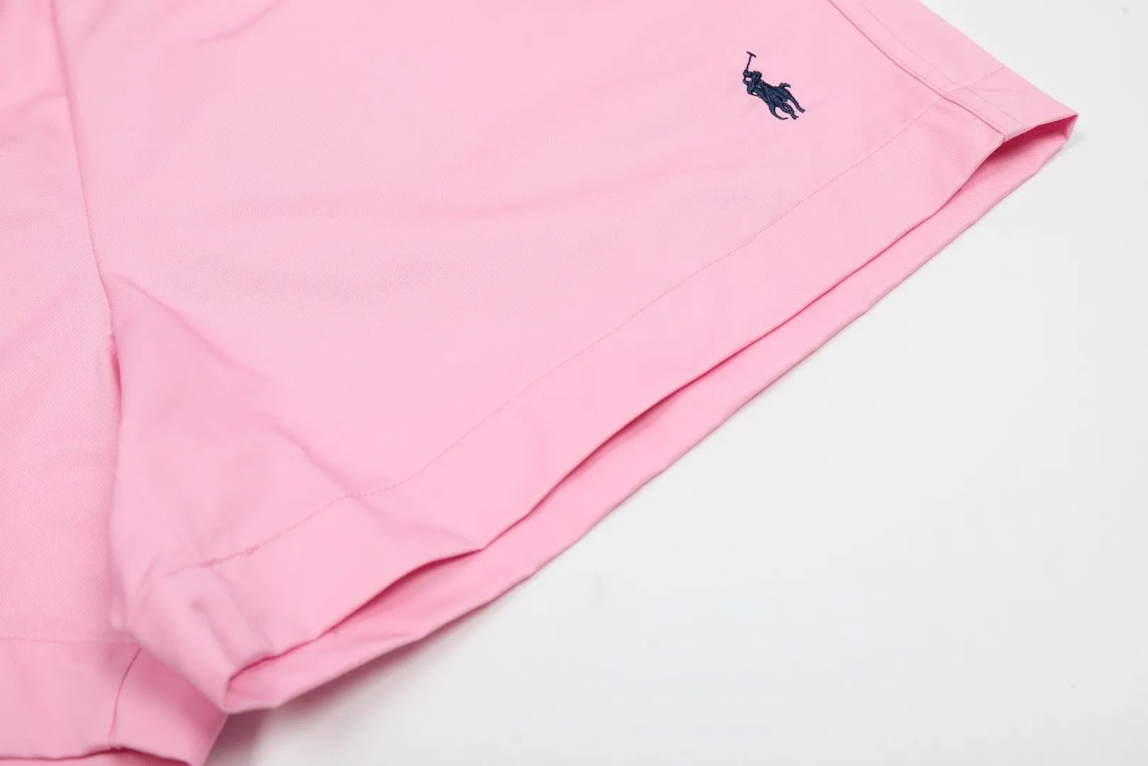 P166 💰 "Top quality" Style number: 1102# [Ralph Lauren Paul small label war horse basic classic shorts] ✅Ralph Lauren Ralph Lauren dopamine war horse small label outdoor shorts ✅Summer fresh, classic and versatile drawstring basic classic shorts ✅Lazy style must-have item The upper body has a fresh feeling ✅Nylon silk floss is smooth and soft, highly breathable and not stuffy ✅Specialized for platform live broadcast, wholesale entity, summer running volume ✅Simple and easy to match, light American style, super great ✅Standard for summer, small and sexy is YYDS, a must-have for petite girls. Size: S-L #Elastic waistline can be stretched. Color: Black, White, Light Blue, Off-white, Pink, Light Green, Khaki